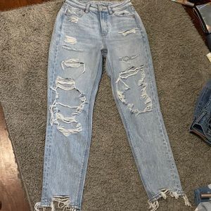 American eagle ripped jeans